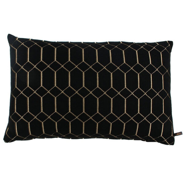 Claudi Sierkussen Petter Black